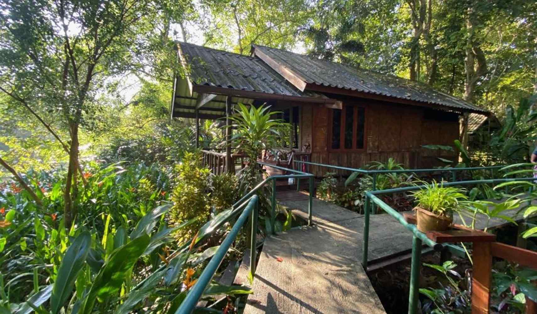 Thailand-Khao-Sok-Riverside-Cottages