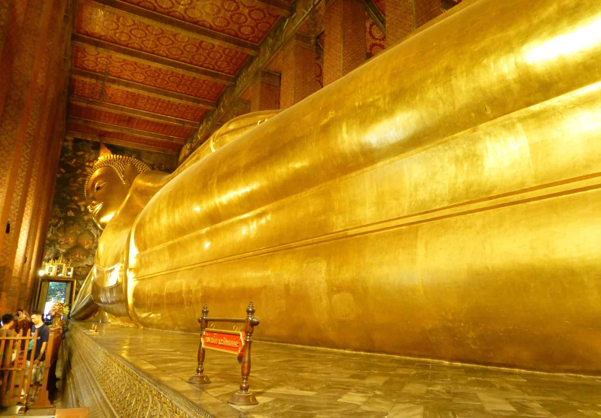 Thailand rondreis, de liggende gouden buddha bij Wat Pho