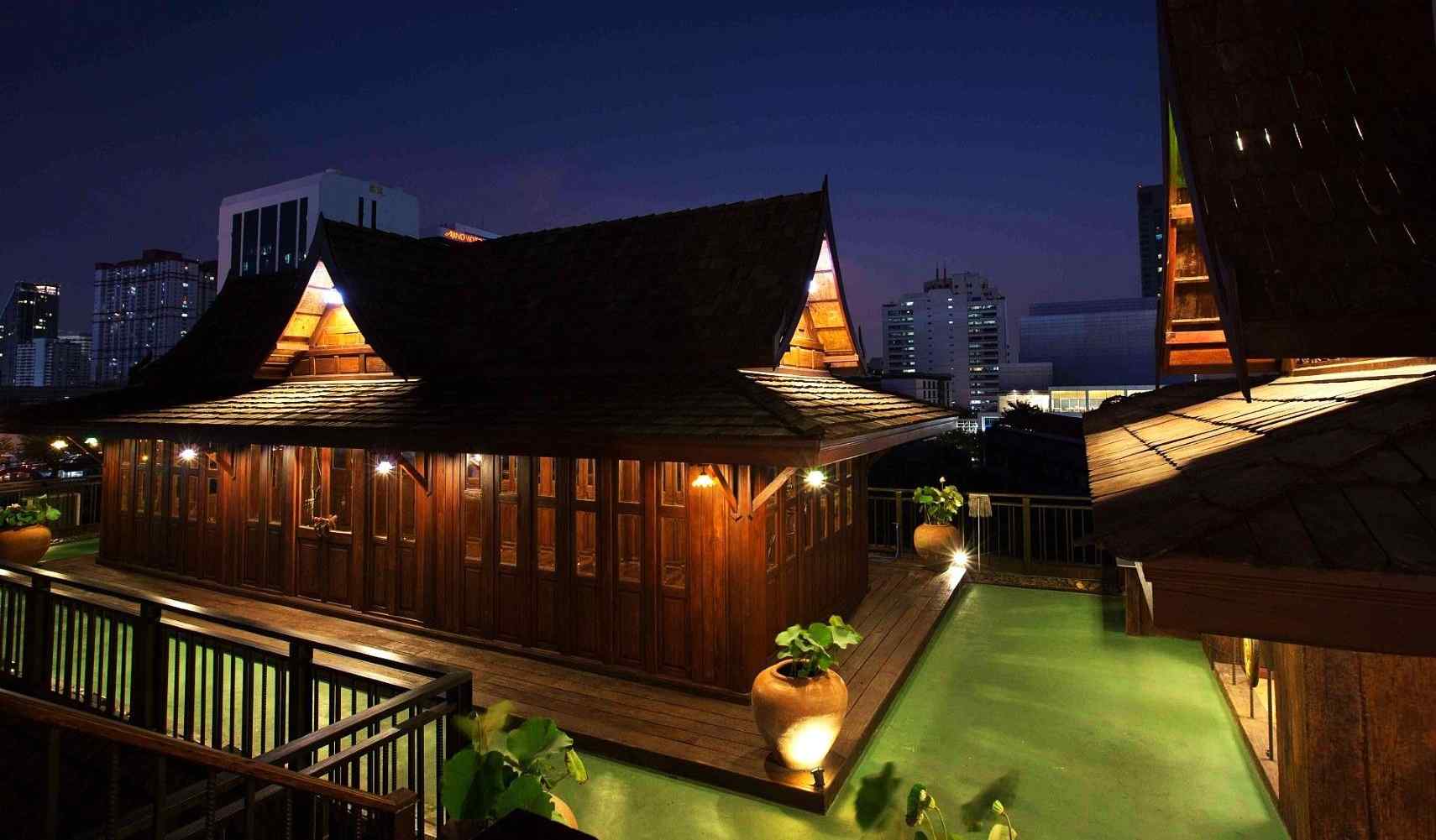 True Siam Rangnam Hotel