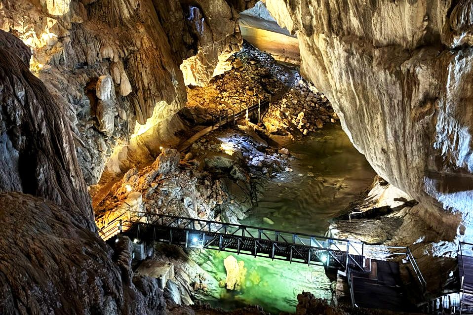 Maleisie reisverslag, grot in Mulu